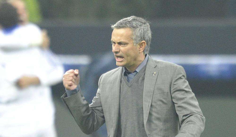 Real, Perez appoggia Mou: "Giusto difendere il Real"