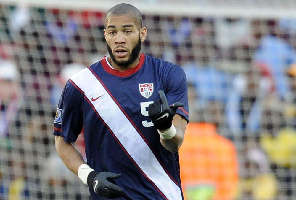 Milan, Onyewu verso l'Olanda