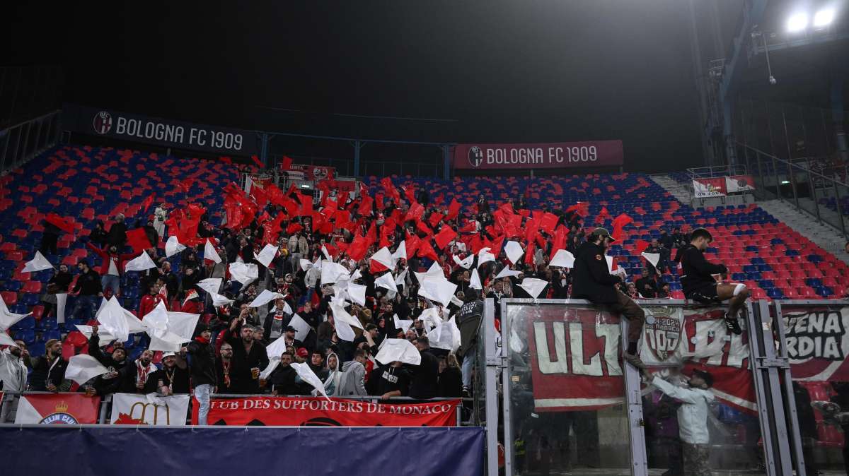 Tifosi del Monaco aggrediti a Bologna, indaga la polizia