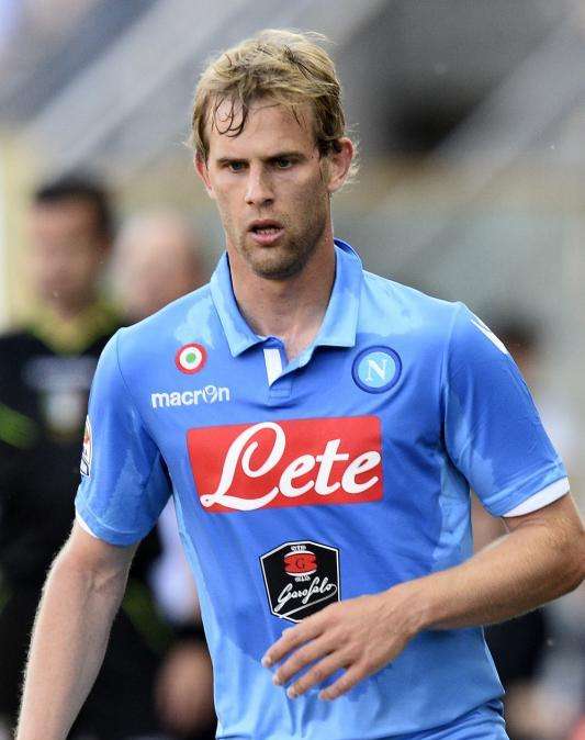 Strinic-Samp, il Napoli non molla