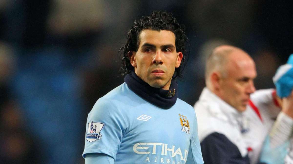 Man. City, Tevez: "Se vado via è per la mia famiglia"