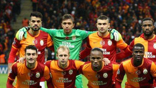 Galatasaray, Riera e Amrabat ai saluti. Futuro in Spagna per loro