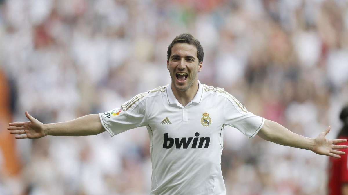 Juventus, assalto a Higuain