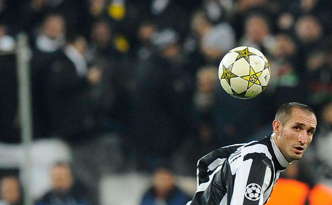 La Juve vola a Donetsk con un Chiellini in più