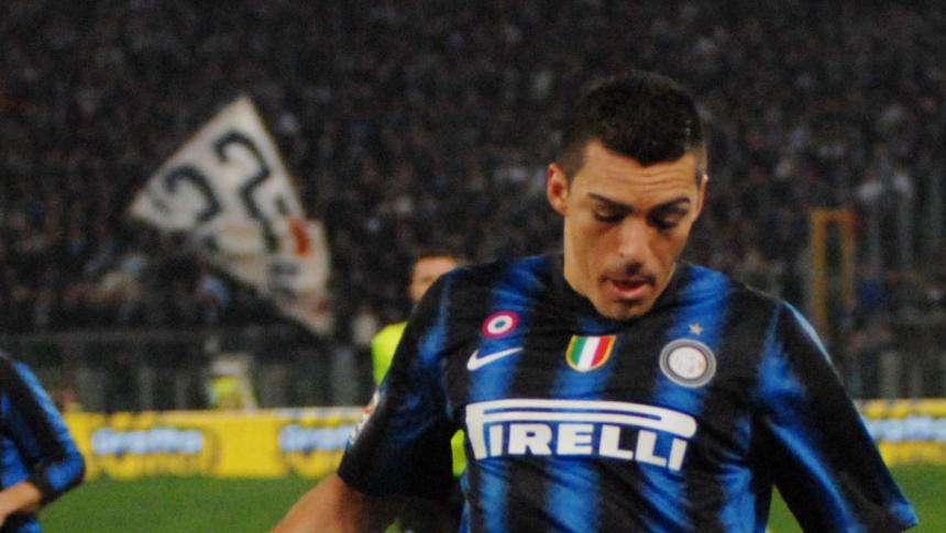 Inter, Lucio vede allontanarsi l'Allianz Arena