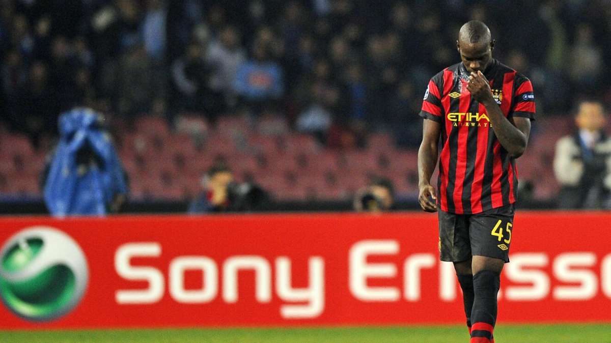 Manchester City, Raiola: "Balotelli rimane al City"