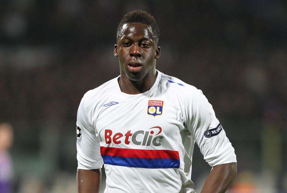 Valencia, Cissokho: "PSG? Nel calcio tutto è possibile..."