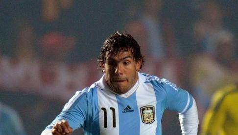 Man. City, Tevez: "Voglio restare, credo nel progetto"