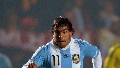 Inter, rimonta sul Milan per Tevez