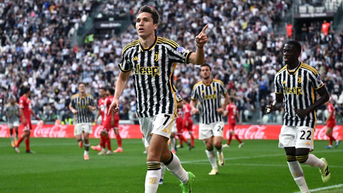 Chiesa lancia messaggi, ma per la Juve resta sul mercato