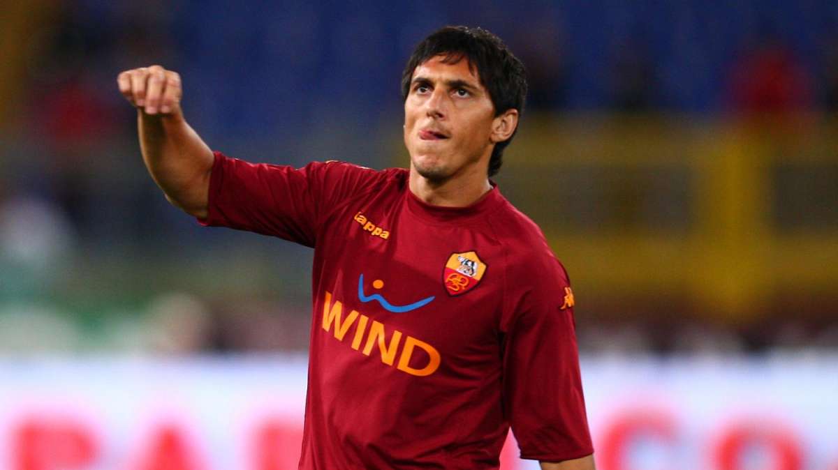 Roma, Burdisso: "Siamo tra le prime dieci d'Europa"