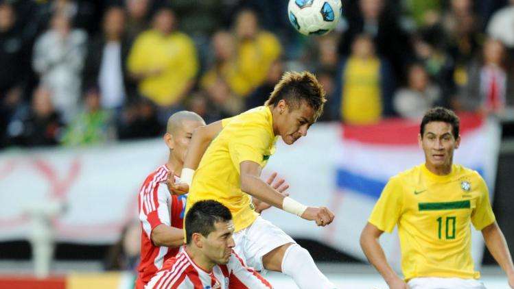 Santos, Neymar: "Dani Alves mi spinge al Barça, Marcelo al Real!"