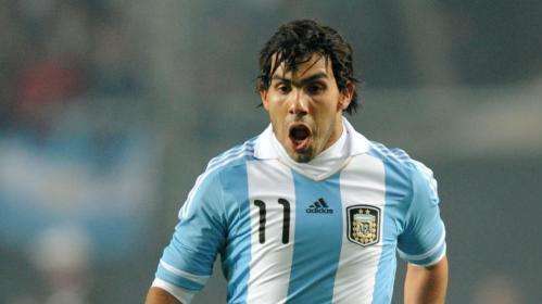 Man. City, ag. Tevez: "Il Milan è un grande club, ma abbiamo anche altre opzioni"