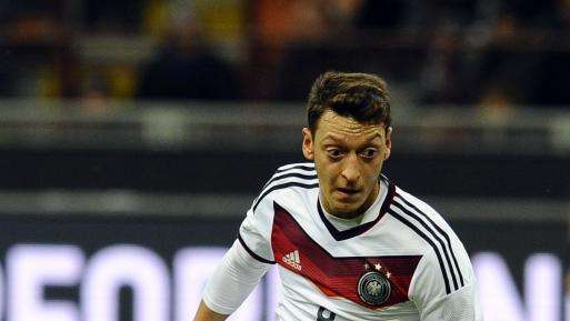 Arsenal, Wenger: "Ozil è un giocatore straordinario, può risolvere dal nulla una gara"
