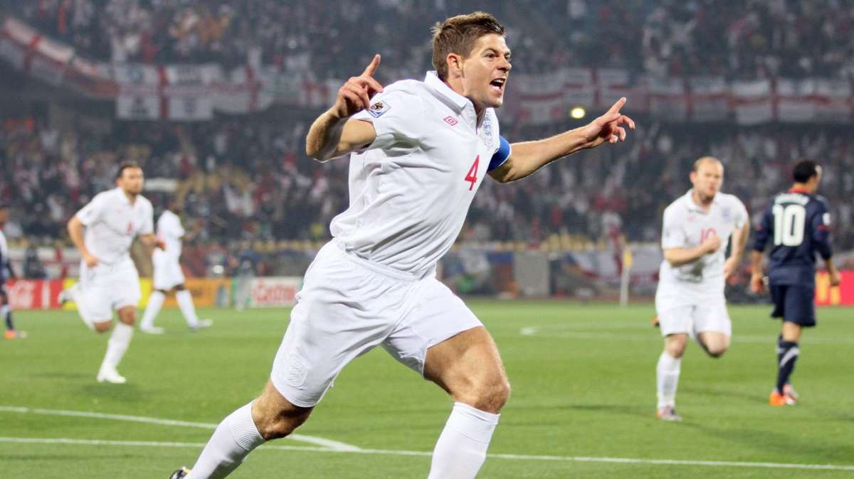 Europa League: Napoli ko ad Anfield. Tre schiaffi per il Palermo. Juve e Samp: brutto pari