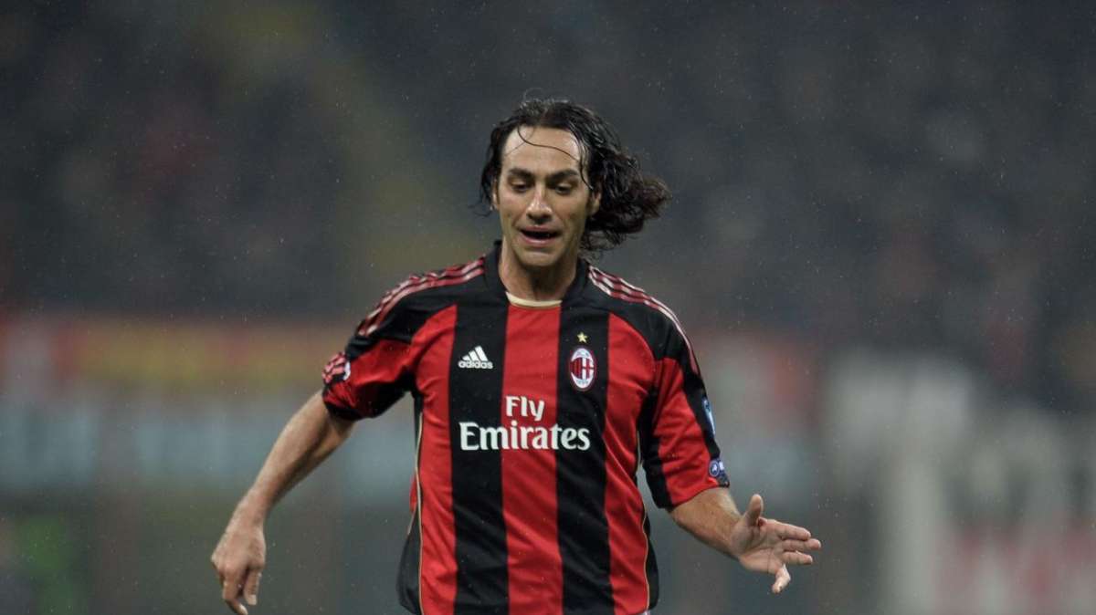 Milan, differenziato per Nesta