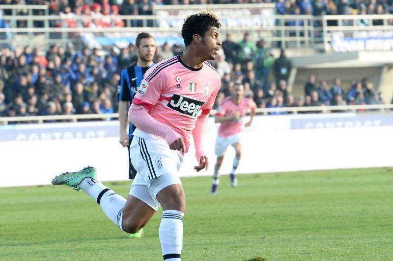 Calciomercato Juventus: per un centrocampista che va, c'è ne sono due che arrivano