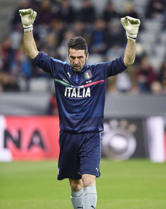 Juventus, Buffon: “Potevo lasciare i bianconeri … Vieri e Ronaldo mi toglievano il sonno”