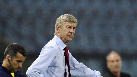 Arsenal, Wenger: "Van Persie si ripeterà nel 2012"