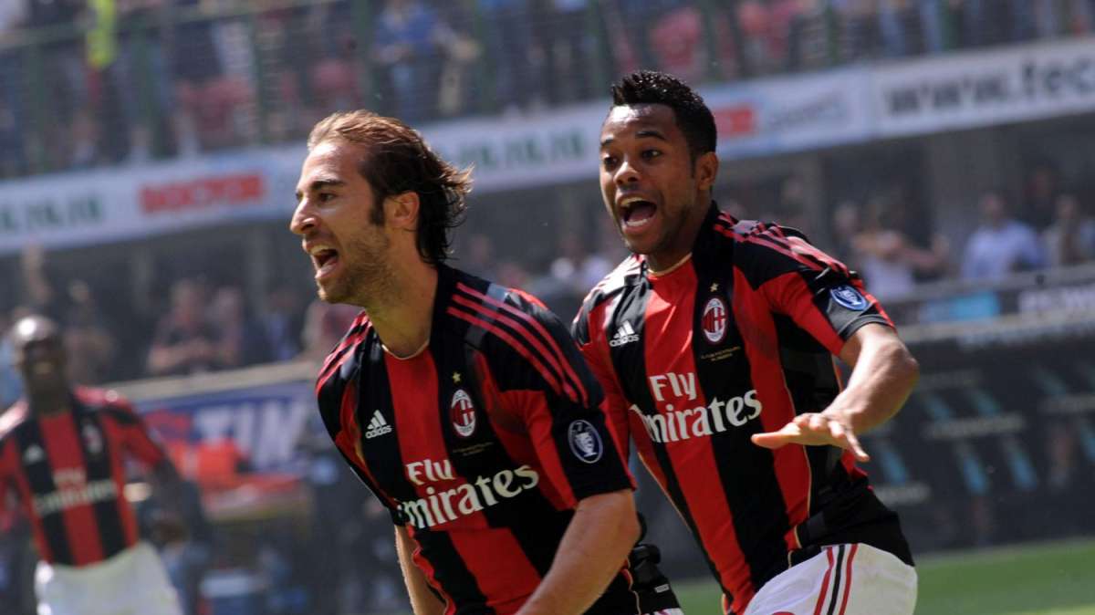 Milan, Flamini possibile contropartita per Sandro