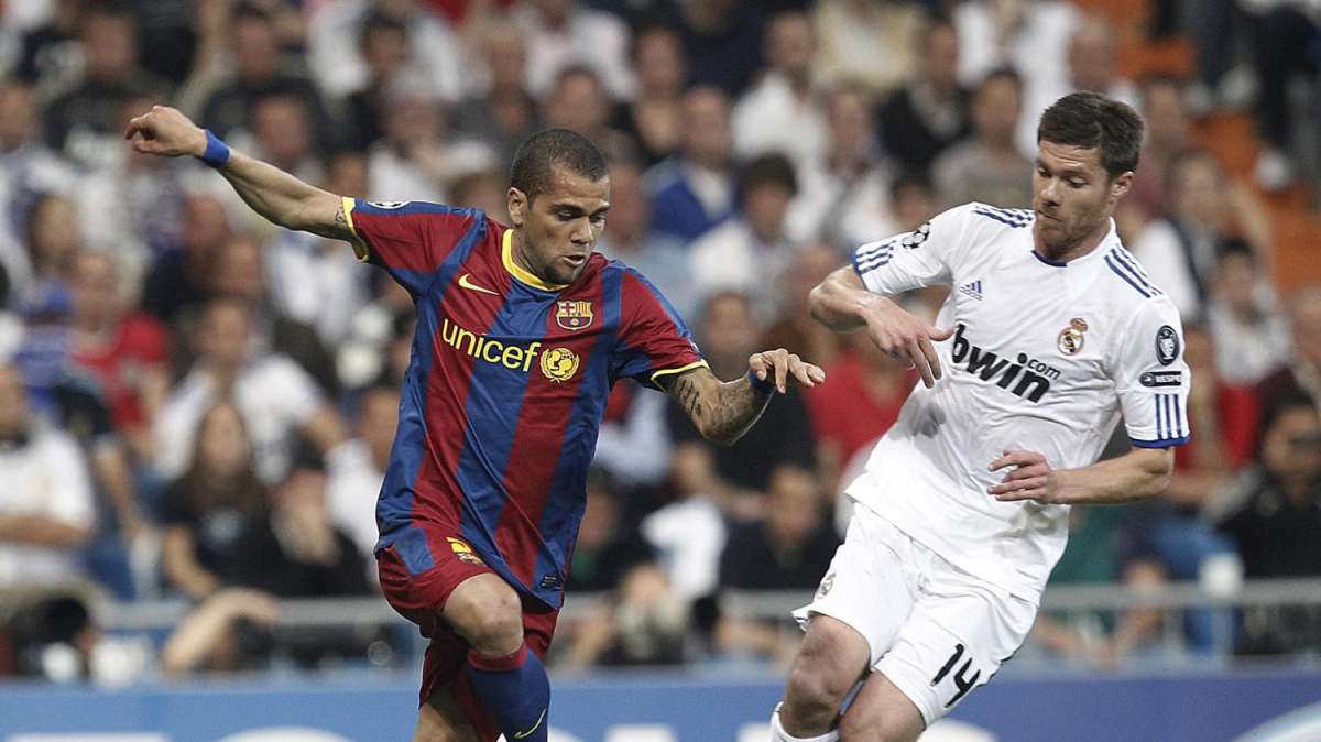 Barça, Alves: "Questo è un momento storico"
