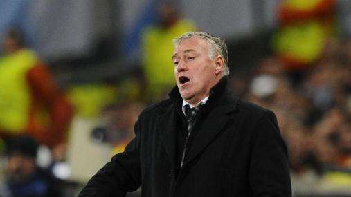 Chelsea, Deschamps si candida
