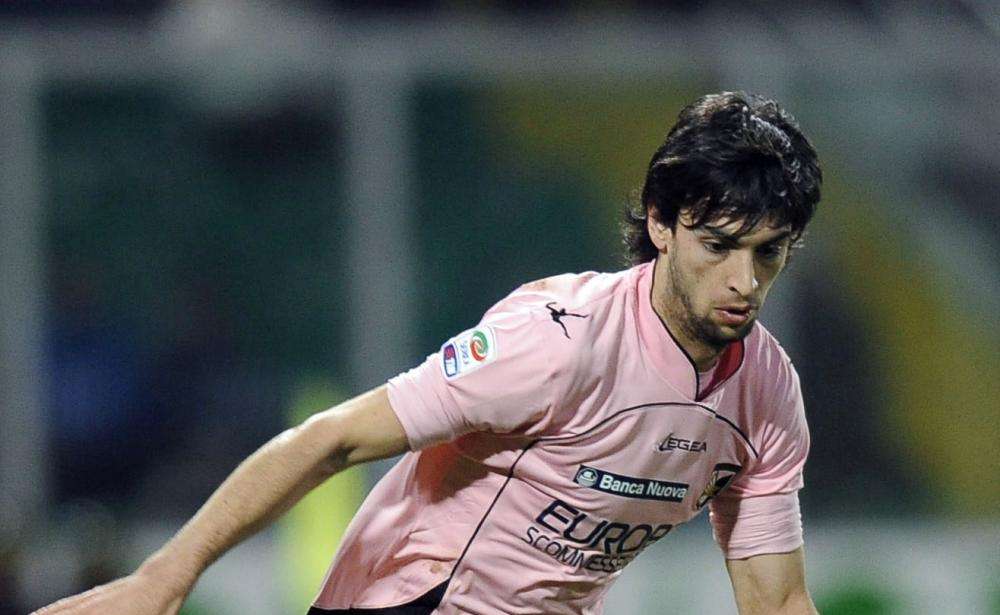 Man. United, colpo Pastore