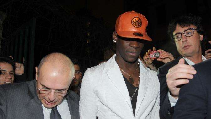 Milan, Balotelli saluta il City: "Mancini e i tifosi mi mancheranno"