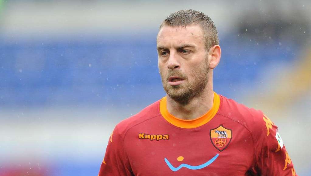 Roma, Montella approva la squalifica UEFA per De Rossi