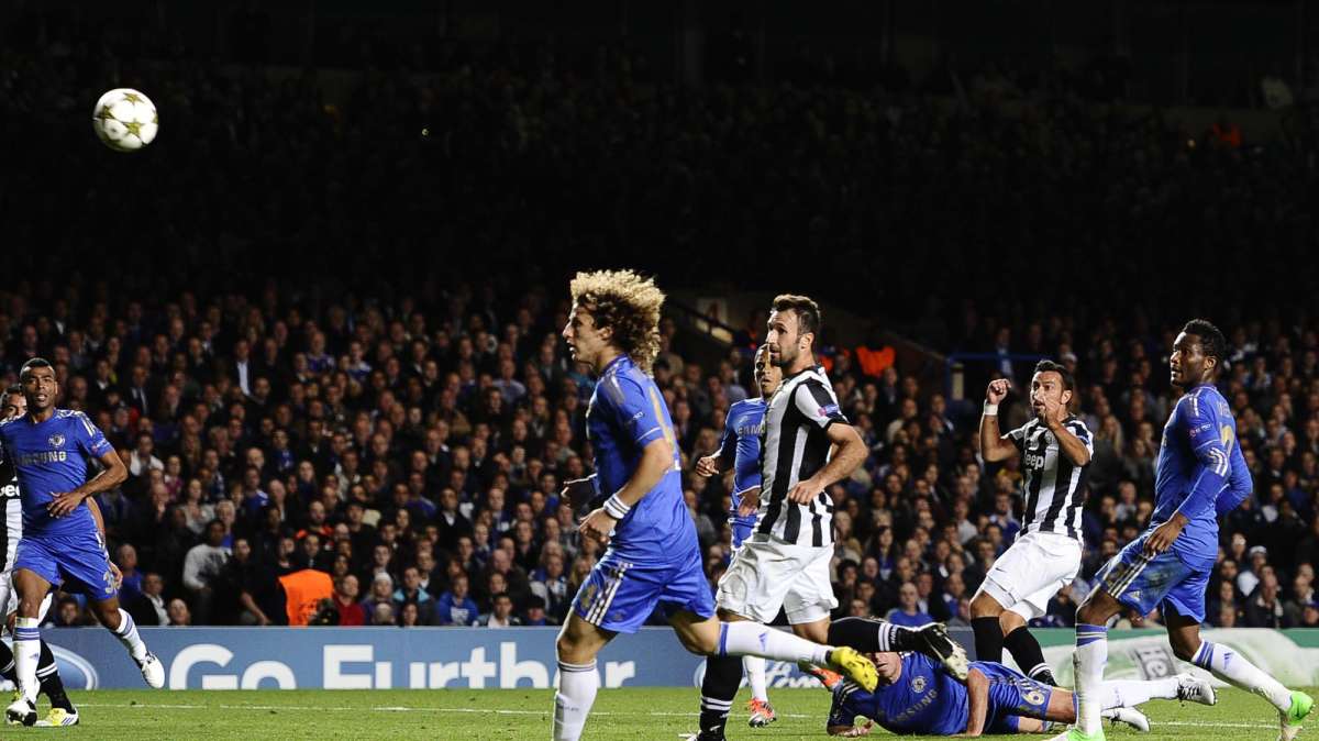 Chelsea, idea Remy per l'attacco