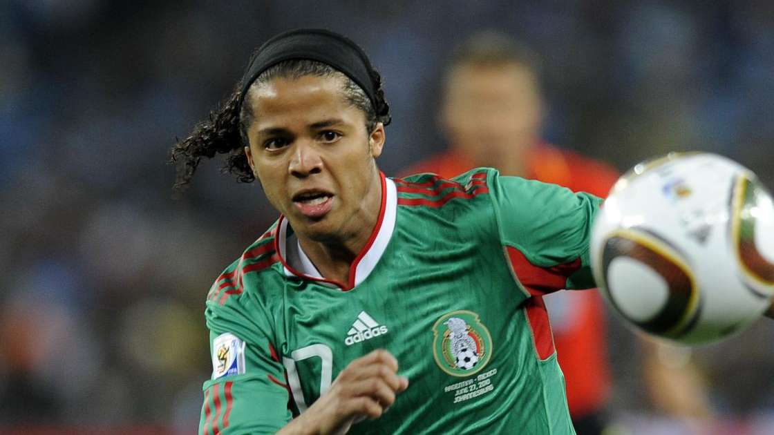 Tottenham, offerta del Liverpool per due punte