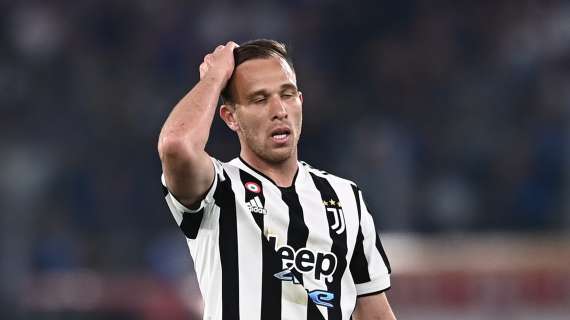 Juventus, a gennaio si cercherà sistemazione per Arthur: possibile apertura anche al prestito