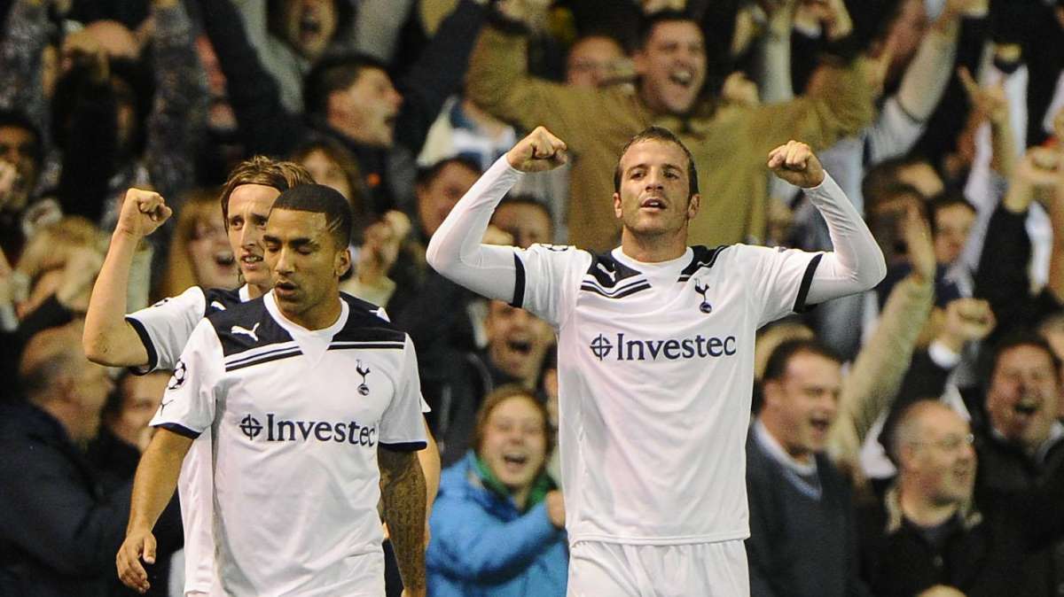 Tottenham, Van der Vaart: "Mourinho? Il migliore è Redknapp"