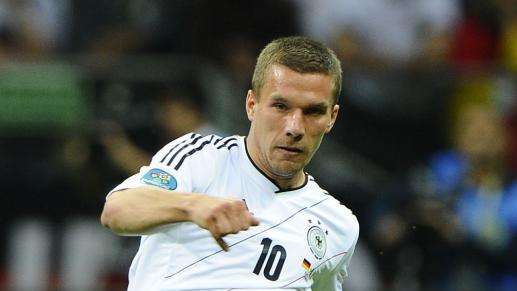 Low: "Podolski giocatore migliore da quando è all'Arsenal"