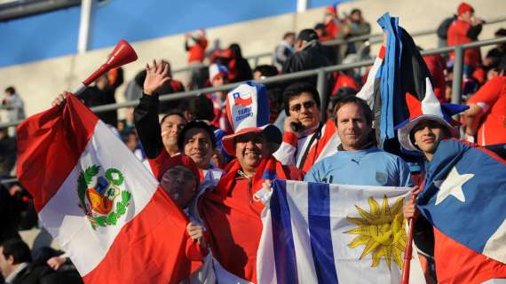 Uruguay-Paraguay, tifosi uniti nella protesta
