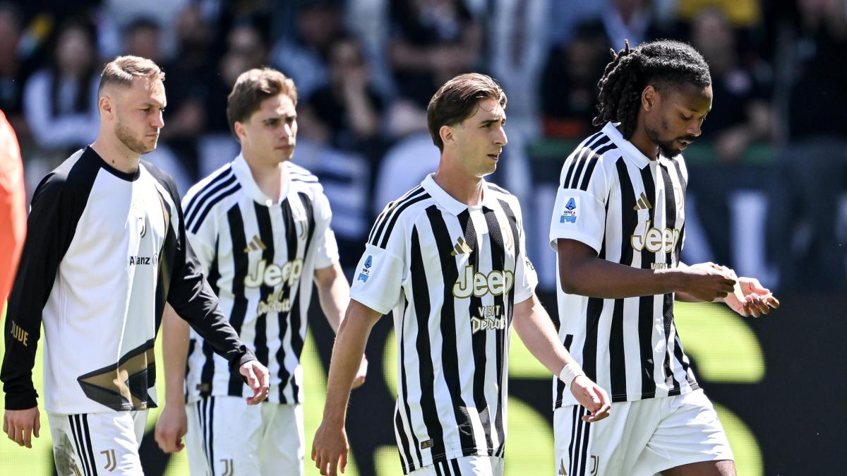 Serie A - Napoli in Champions. Vincono Milan, Roma e Como, psicodramma Juventus