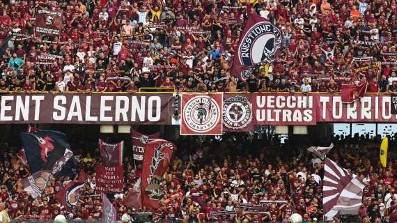 Salernitana in crisi: squadra pesantemente contestata dai tifosi