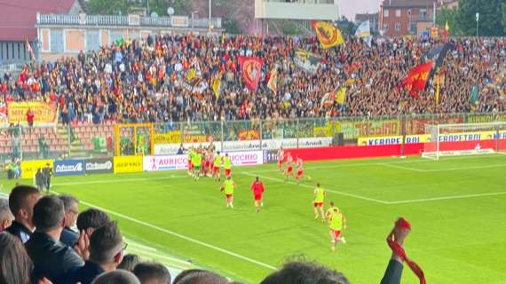 RIVIVI IL LIVE - CREMONESE-CATANZARO 4-1: LA CREMO CALA IL POKER E VOLA IN FINALE