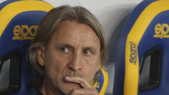 Quanti nomi buttati a caso mentre intorno regna il silenzio.  