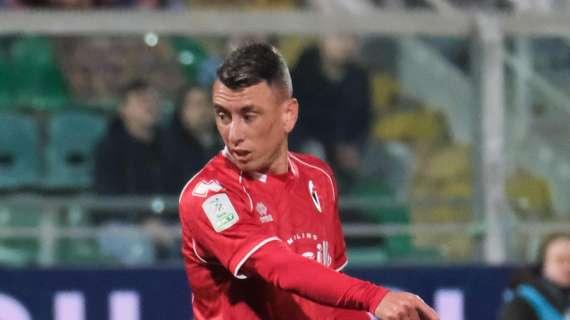 Cesar Falletti saluta il Bari: rientro alla Cremonese dopo la fine del prestito