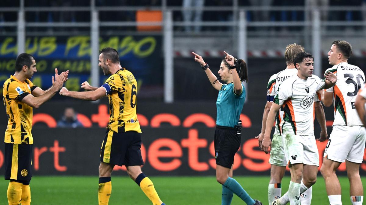 IFAB, il calcio cambia: nuove regole in arrivo dalla stagione 2026/27