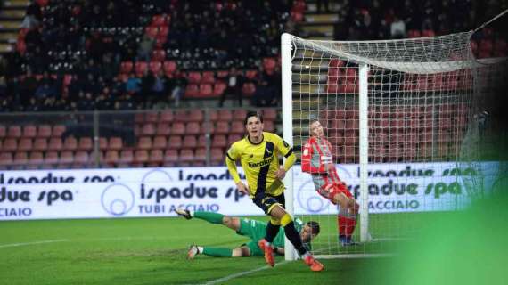 Cremonese-Modena 2-2, Di Pardo: "Campo difficile, punto da non buttare via"