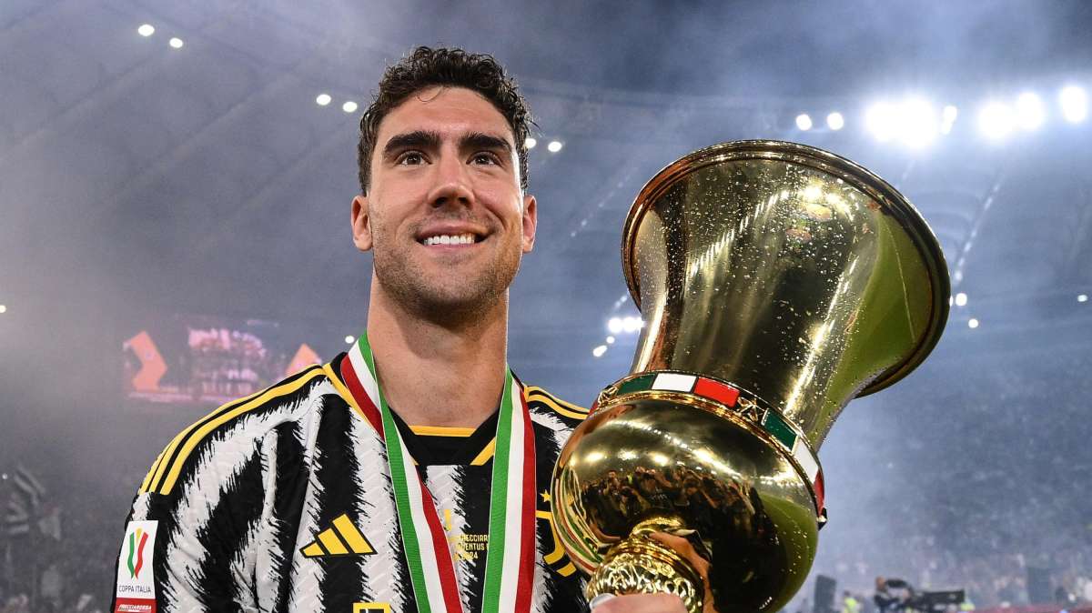 Serbia, Vlahovic: "Non mi paragono a Kane, ha segnato 53 gol l'anno scorso..."