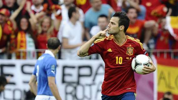 Spagna, Fabregas: "Essere i favoriti è dura"