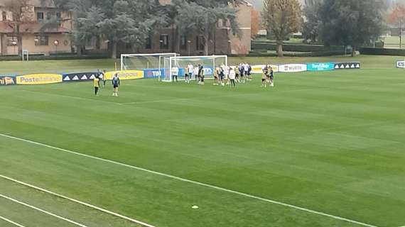 Coverciano, allenamento in corso: assenti Barella e Meret