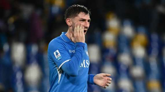 Ritiro Napoli, Gilmour lavora in palestra: sindrome retto-adduttoria