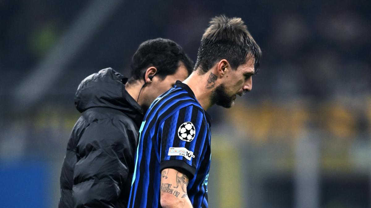 Inter, infortunio Acerbi: i tempi di recupero.  Calhanoglu salta il Genoa 
