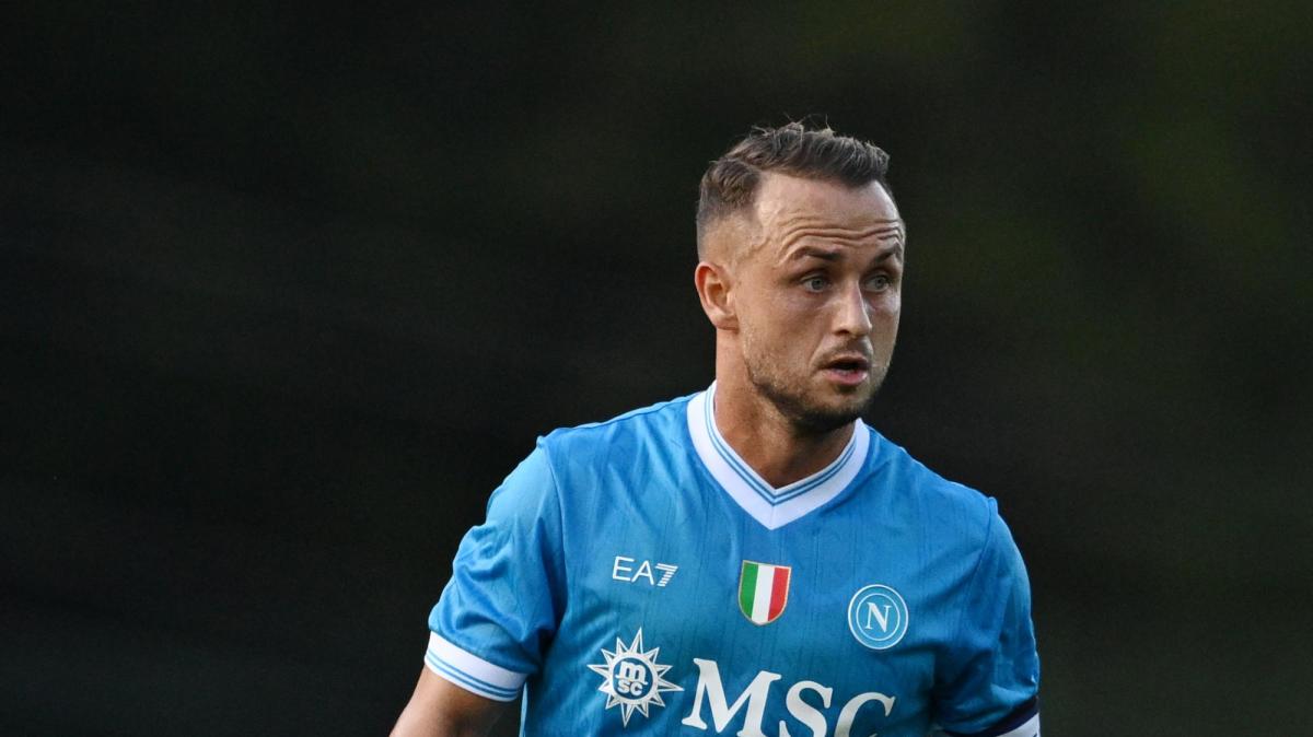 Napoli, allarme Lobotka: stop lungo per il regista azzurro, i dettagli