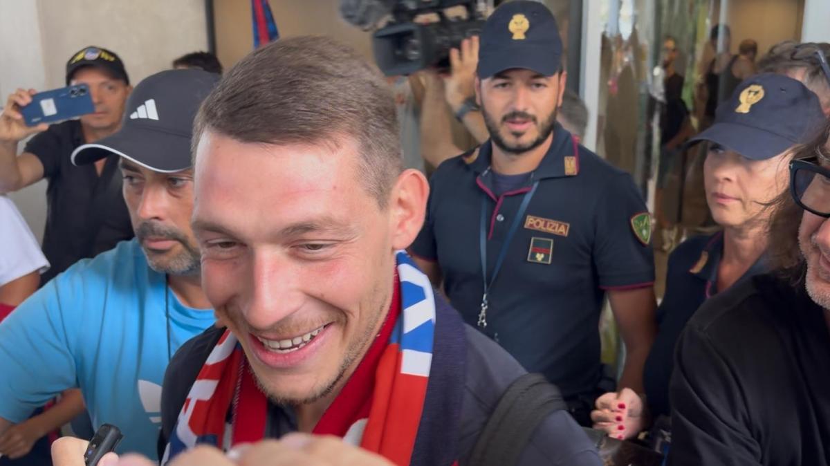 Cagliari, il report dall'allenamento odierno: si rivede il gallo Belotti