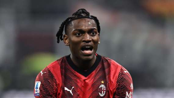 Le formazioni ufficiali di Milan-Cagliari: Leao e Theo dalla panchina